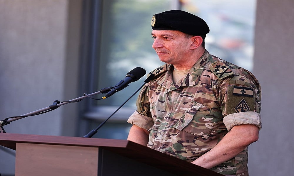 قائد الجيش: نقف بالمرصاد لكلّ مَن يحاول المساس بوطننا