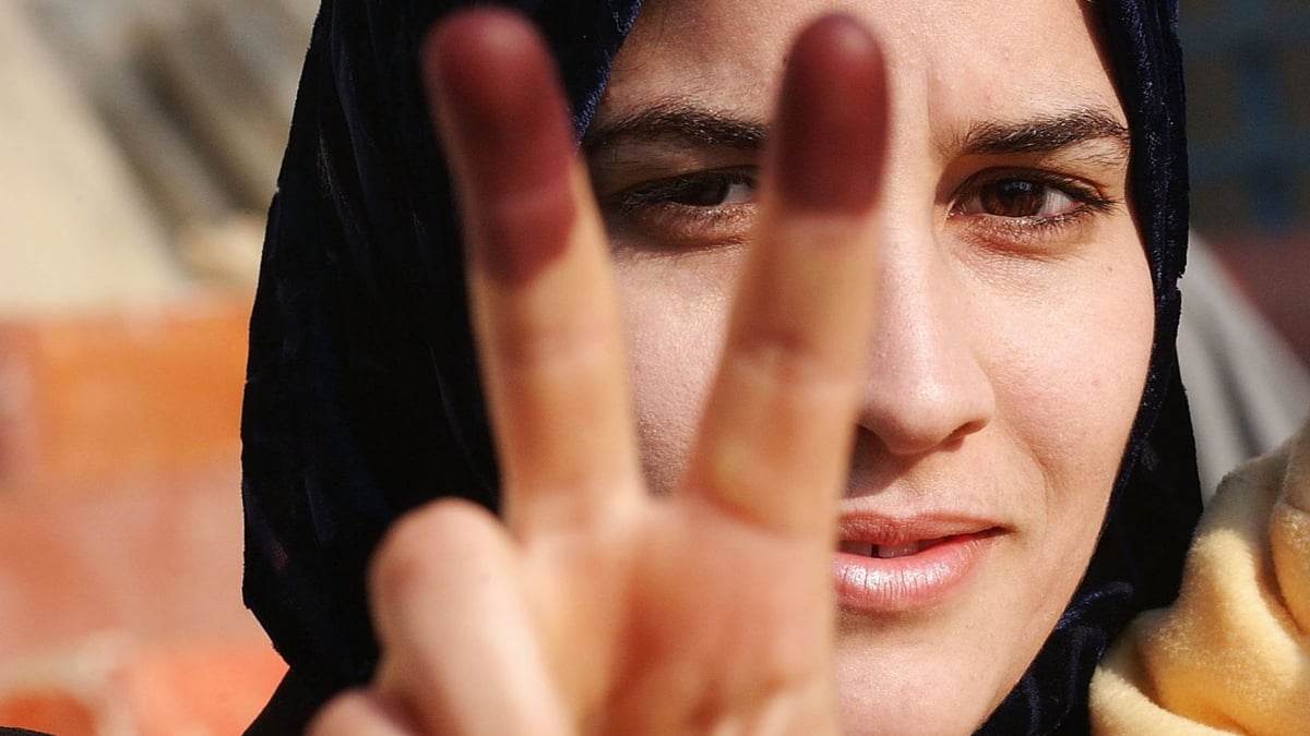 تصويت العسكريين في العراق.. هل يحسم "أمراء الحرب" المشهد الانتخابي؟