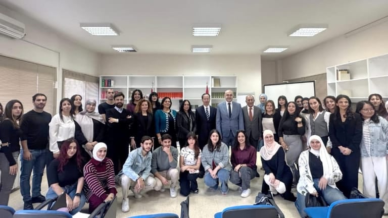 السفير الصيني يزور "الجامعة اللبنانيّة": لتعزيز قسم اللغة الصينيّة