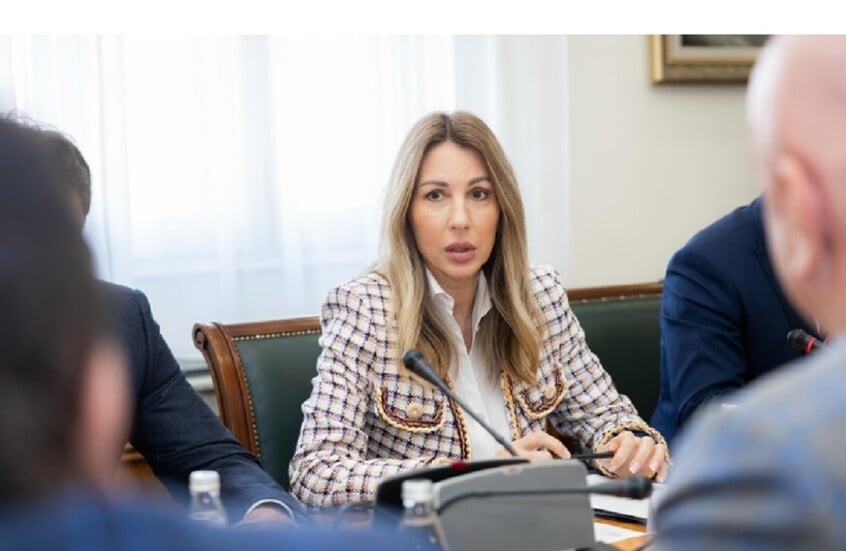 وزيرة الطاقة الصربية: الولايات المتحدة طالبت بانسحاب كامل للمساهمين الروس من شركة النفط الصربية