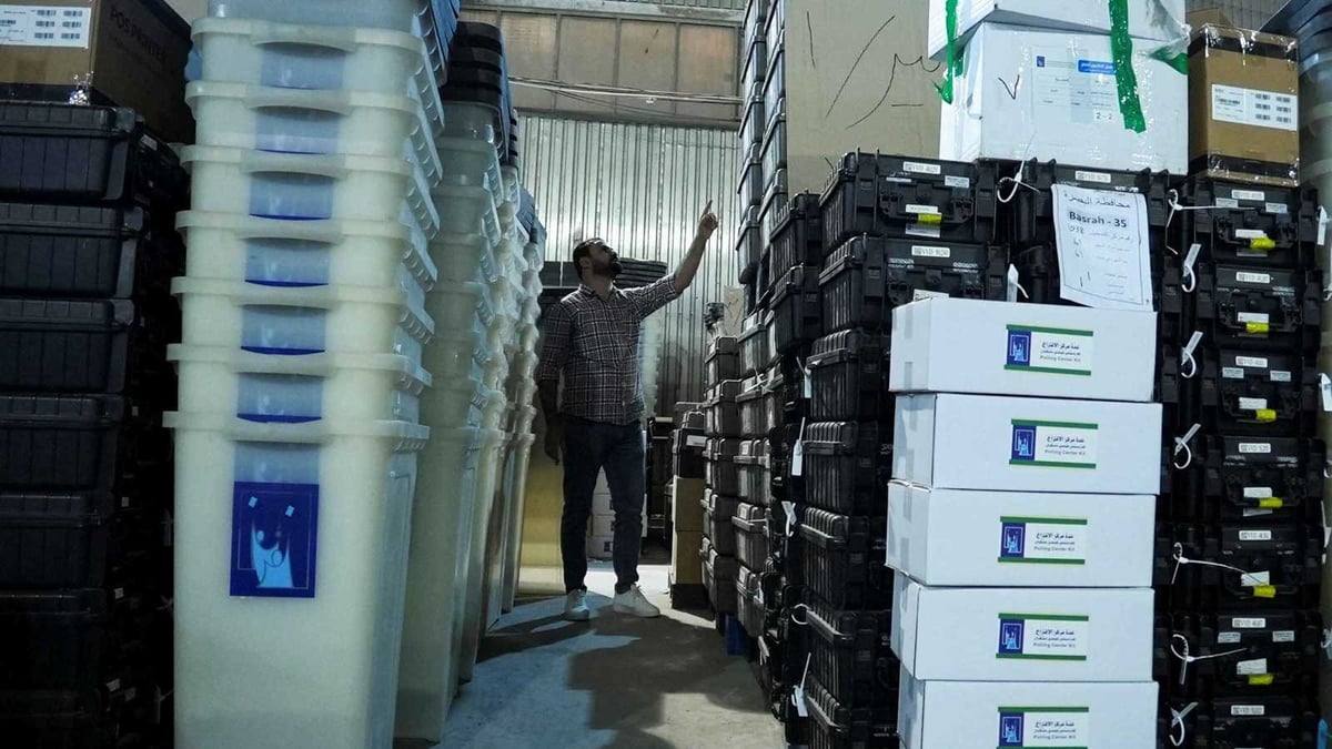 "بلا مخالفات أو مشاكل فنية".. انتهاء التصويت في الانتخابات العراقية