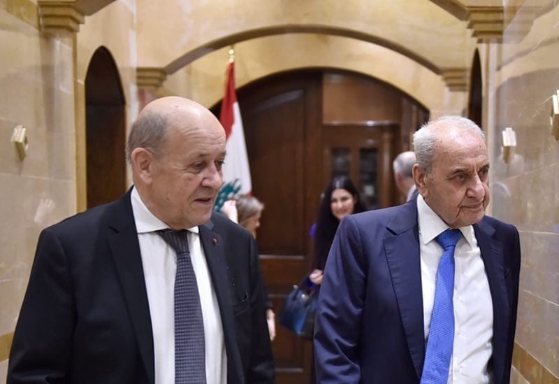 اليوم الثاني لـ "لودريان" في بيروت.. لقاءات ومأدبة عشاء