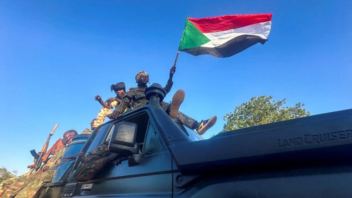 السودان.. قتلى في هجوم بمسيّرة على مقر قيادة الجيش