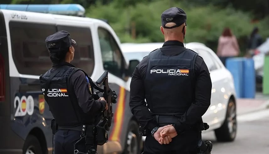 حول لها 700 ألف دولار.. إسبانيا تعتقل صينياً بتهمة تمويل حماس