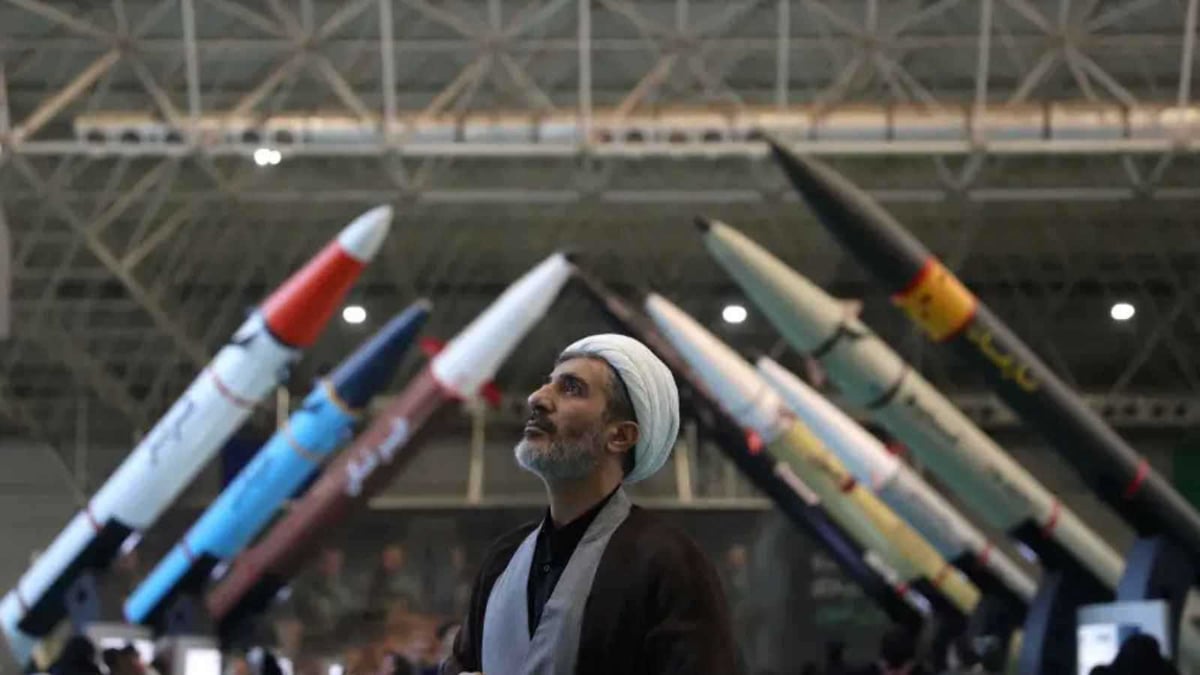 ما بين تغيير النظام وكابوس الصواريخ.. معضلة تل أبيب في إيران تزداد تعقيدًا
