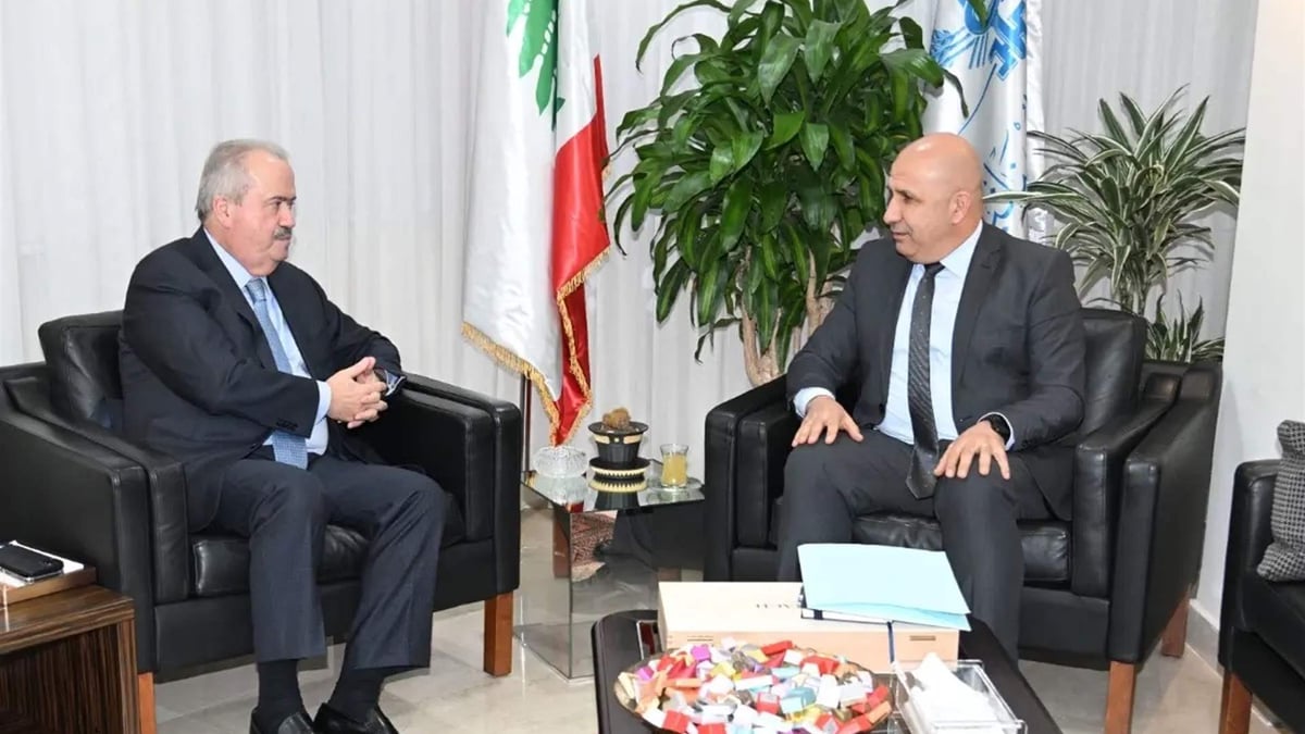 لقاءات جابر تمحورت حول تعزيز التعاون بين الوزارات والمؤسسات الخدماتية واحتياجات الدفاع المدني