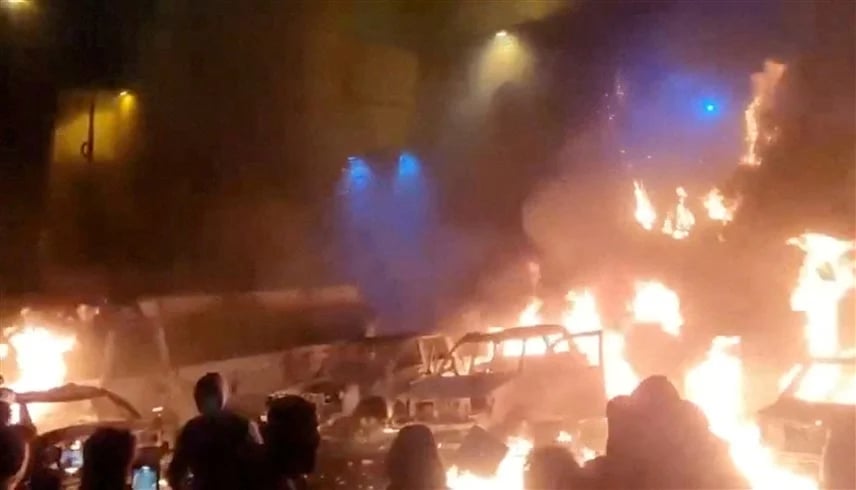 الحرس الثوري الإيراني يهدد بقمع الاحتجاجات