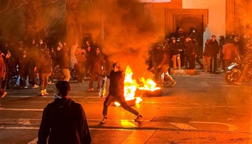 قتل مروع ووحشي.. بريطانيا تندد بقمع المحتجين في إيران