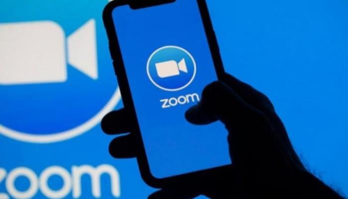 بينها "زوم" و"تيمز" فرنسا تمنع كبار المسؤولين من استخدام منصات الفيديو الأمريكية