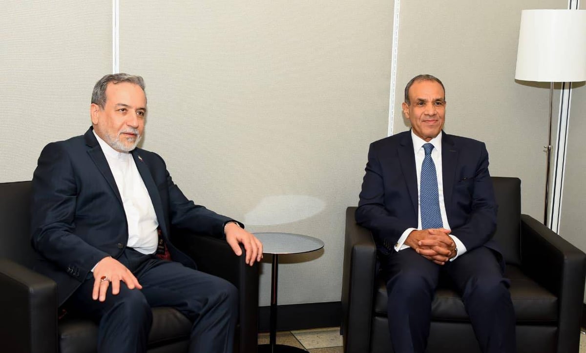 أنباء عن "حسم تبادل السفراء" بين مصر وإيران