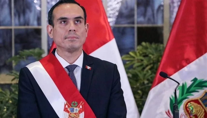 برلمان بيرو يعزل الرئيس خوزيه جيري