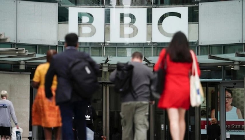 أزمة مالية تدفع BBC إلى أكبر تقليص للوظائف منذ 15 عاماً