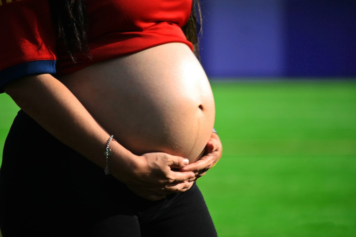 Scientists Propose Global Initiative to Combat Aging Starting Before Birth