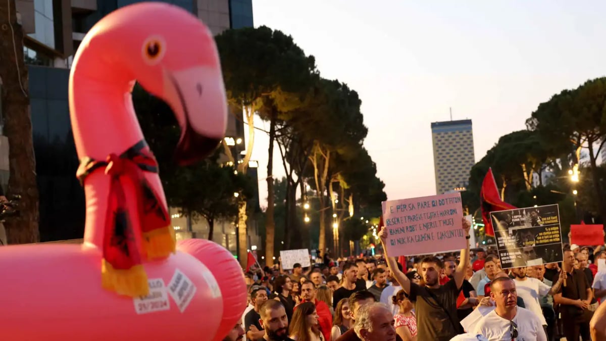 Thousands Protest in Albania Against Trump-Linked Tourism Project