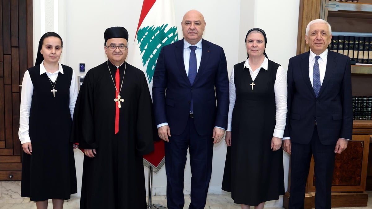 President Aoun Receives Official Invitation for Patriarch Howayek's Beatification Ceremony