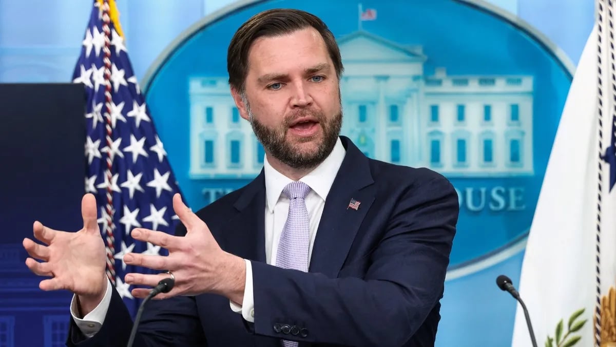 JD Vance Clarifies $300 Billion Investment Depends on Iran’s Compliance