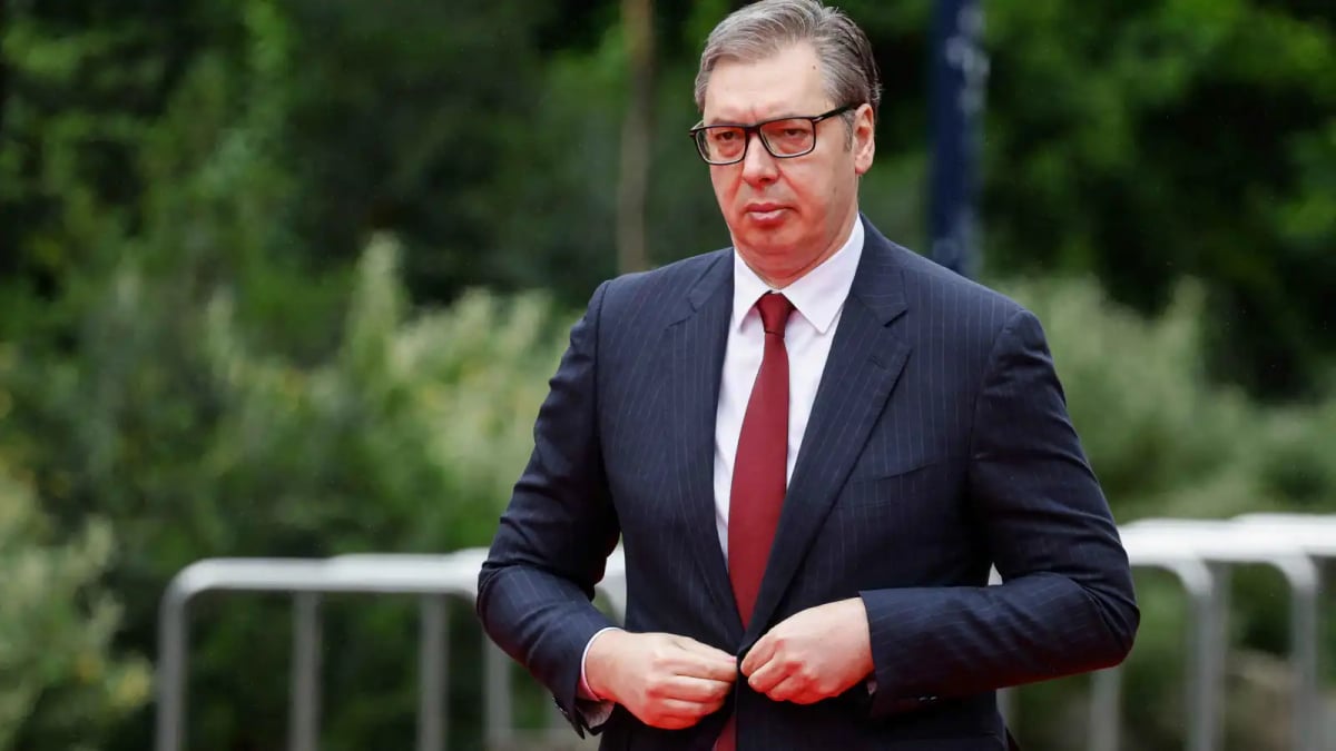 Serbian President Vucic Announces Resignation and Early Elections