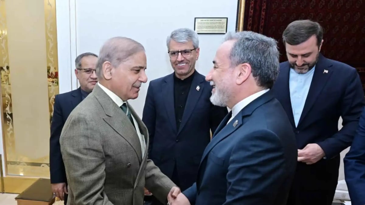 Le « accord Trump » divise Téhéran, le Corps des Gardiens attaque Abbas Araqchi