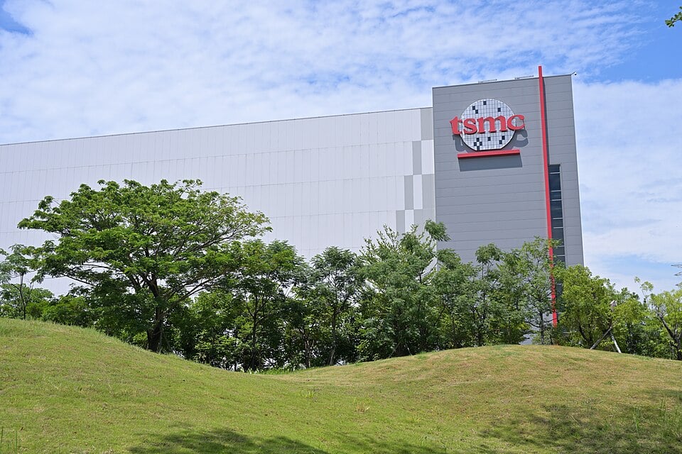 TSMC acelera expansión de capacidad en empaquetado avanzado CoWoS