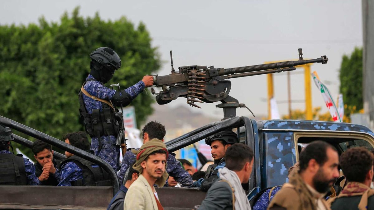 الحوثيون يفرضون غرامات على المتسولين والباعة في صنعاء وسط أزمة الجوع