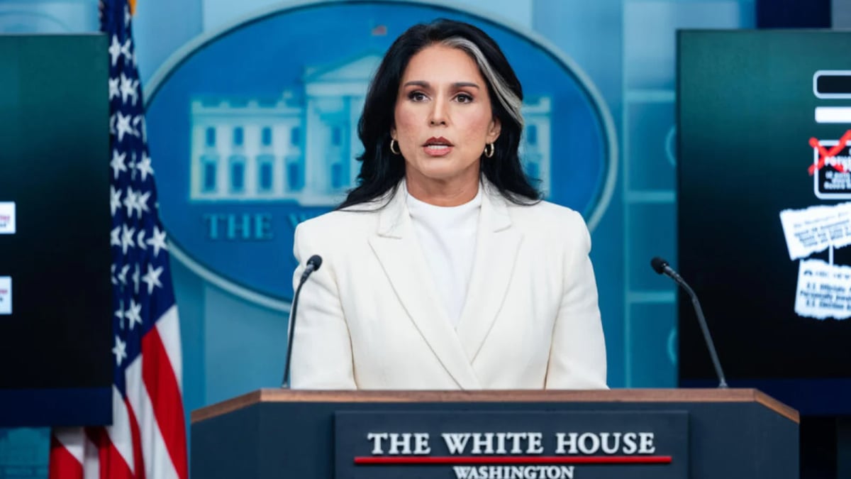 Enquête accuse Tulsi Gabbard d’appartenance sectaire durant sa direction du renseignement américain