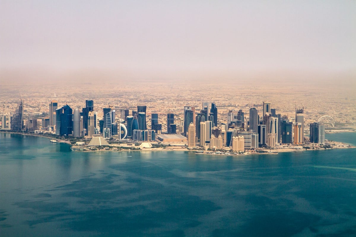 إصابة 66 شخصاً في انفجار مصنع بمنطقة رأس لفان الصناعية بقطر