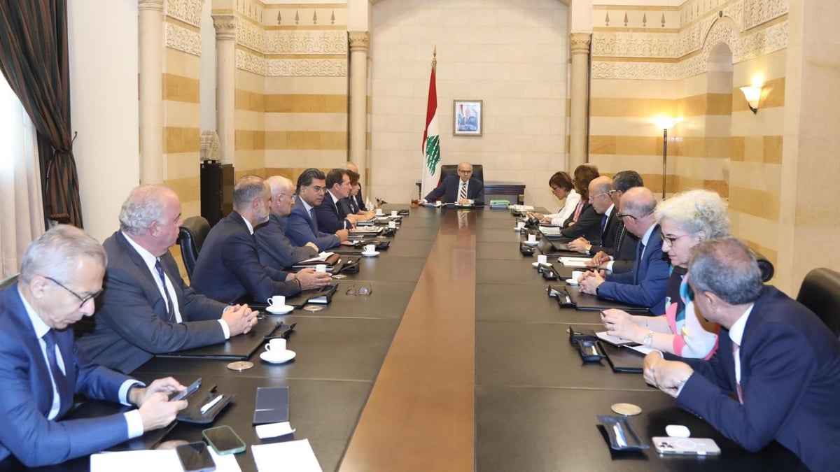 جلسة استثنائية للحكومة: تعليق العمل بمرسوم فرض الضرائب