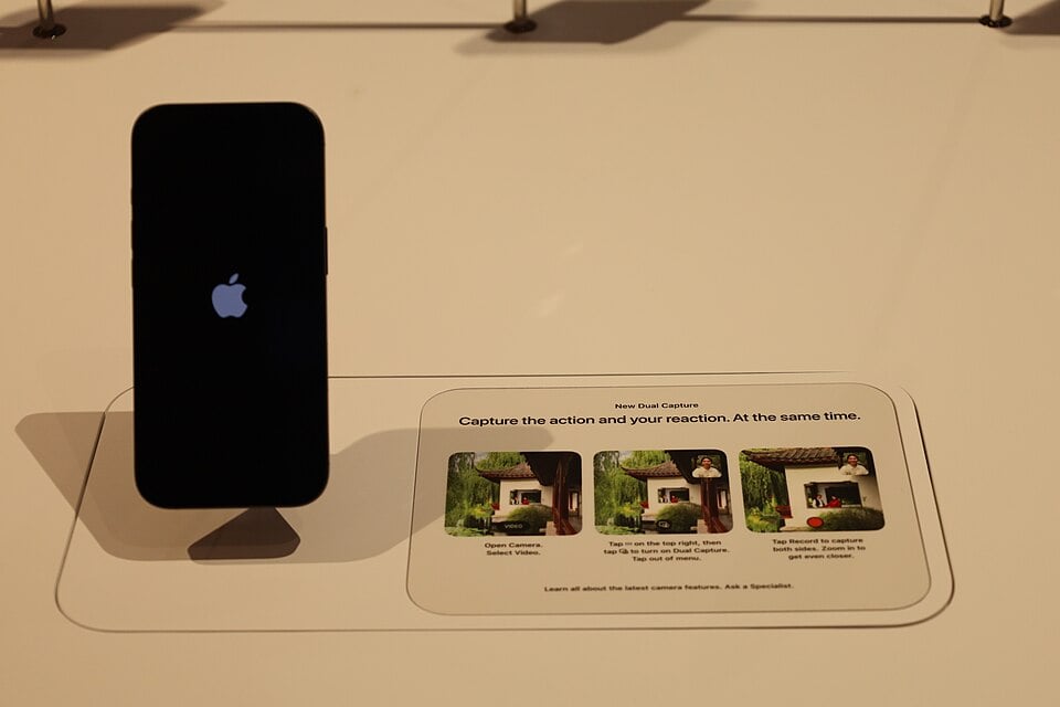 Apple augmente la mémoire vive de l’iPhone 18 à 12 Go pour renforcer l’IA