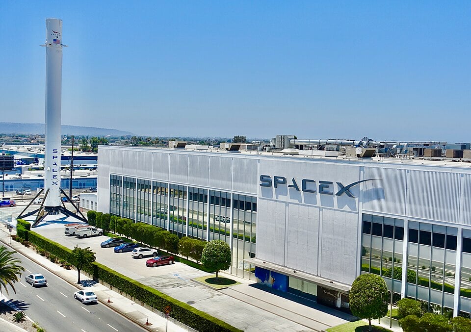 SpaceX заключила контракт на вычислительные мощности с Reflection AI