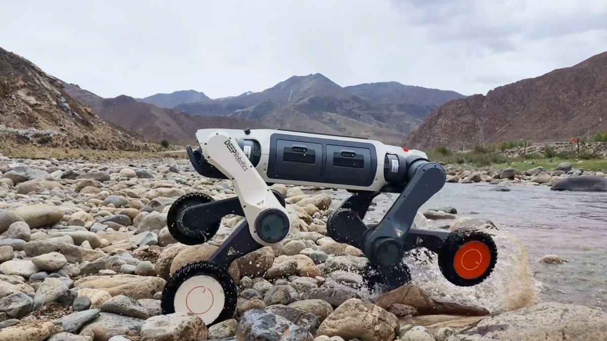 China’s Lynx M20S Robot Demonstrates Endurance in Extreme Cold and Rugged Terrain