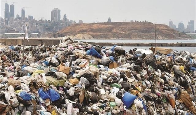 وزارة البيئة تنفي فرض مطمر للنفايات في برجا