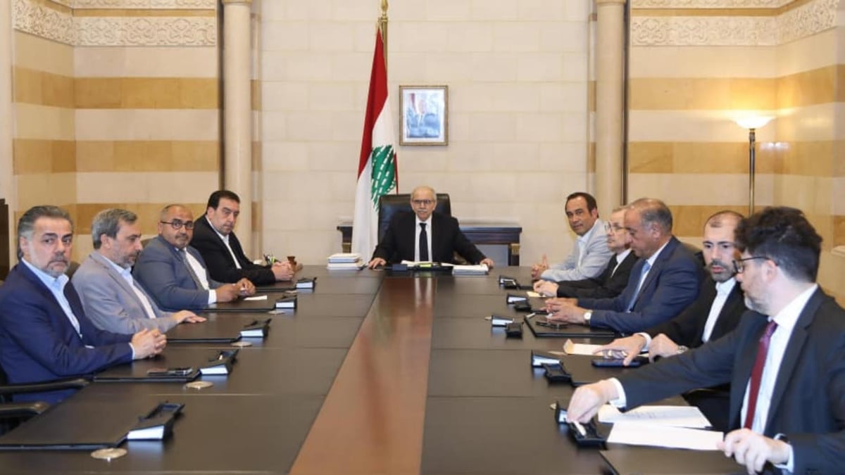 سلام اجتمع مع نواب تقدّموا باقتراح قانون العفو