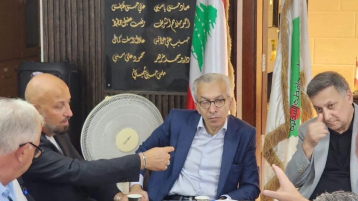 البساط: ملتزمون بالجنوب وأولويتنا تأمين مقومات الحياة فيه