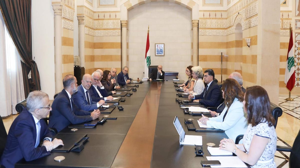 اجتماع في السراي بشأن وضع الجنوب وواقع القطاع التربوي