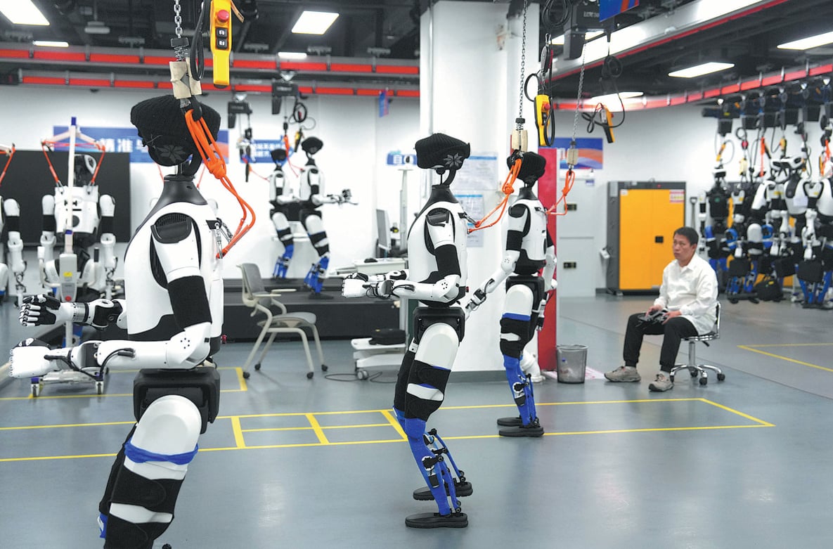 China to Produce Over 100,000 Human-Like Robots in 2026