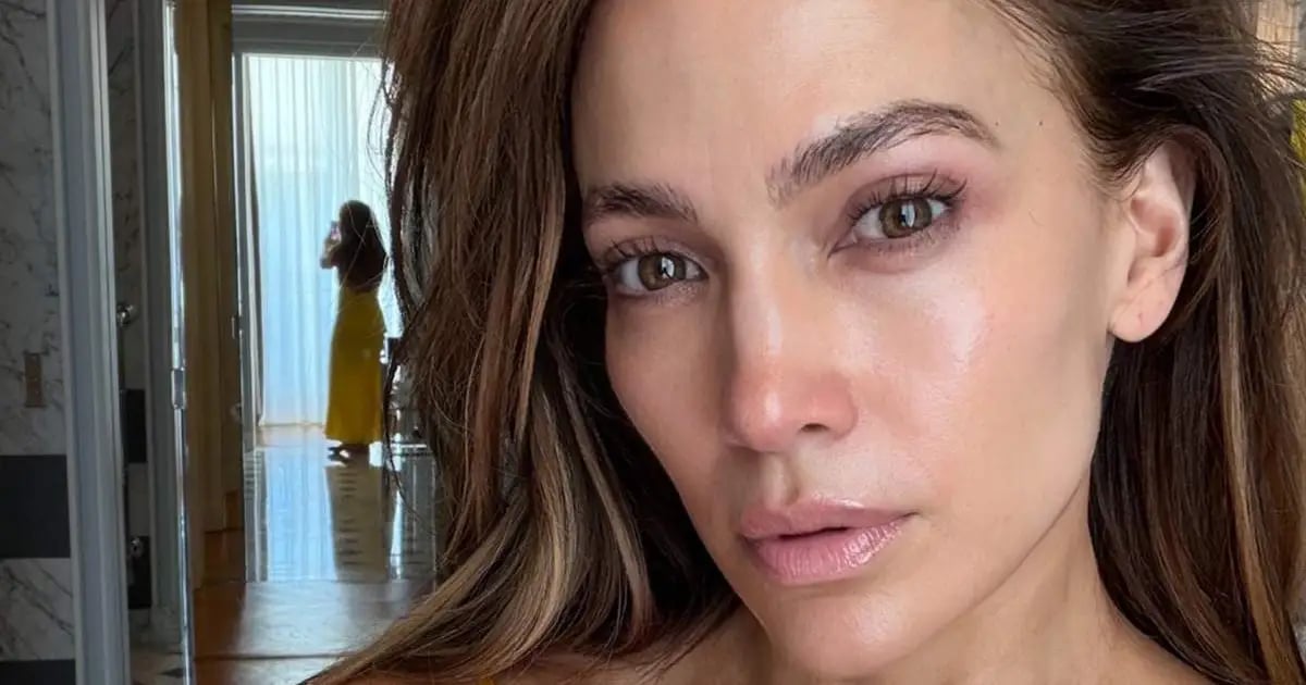 Jennifer Lopez Displays Sunkissed Curves in Animal-Print Bikini