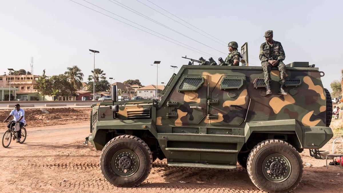 Gambia Protests Senegalese Military Incursion Over Border Fence