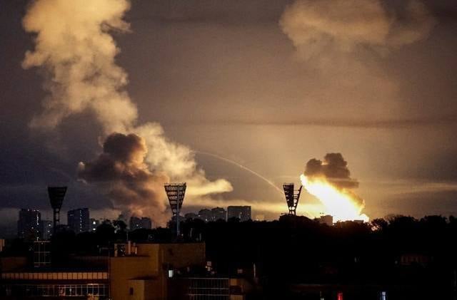 Russian Ballistic Missiles Strike Kyiv as Ukraine Targets Russian Shadow Fleet