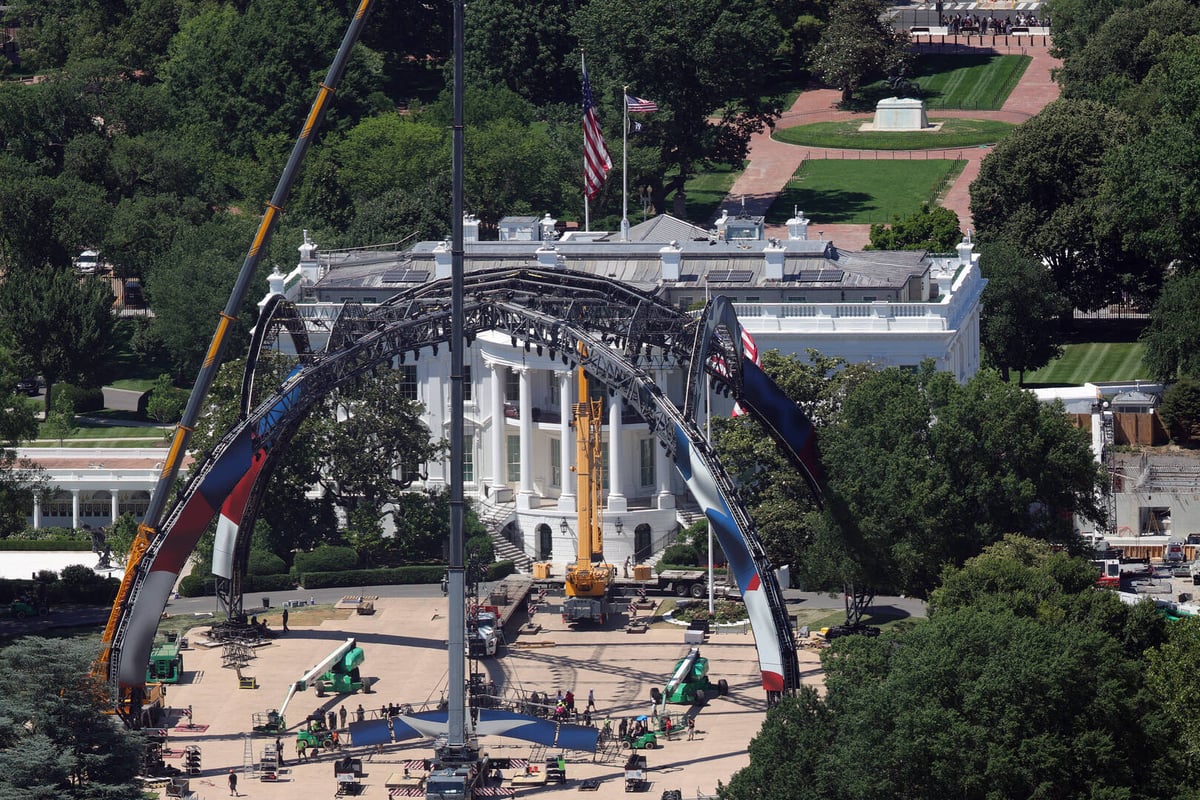 Eight Charged in Plot Targeting Mixed Martial Arts Event Near White House