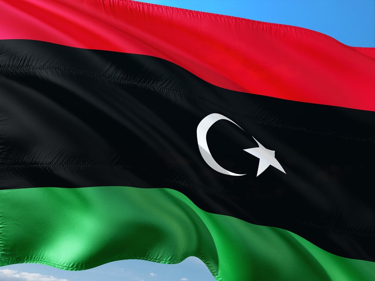 أول اختبار للميزانية.. لماذا تعطلت أموال التنمية بين طرابلس وبنغازي؟