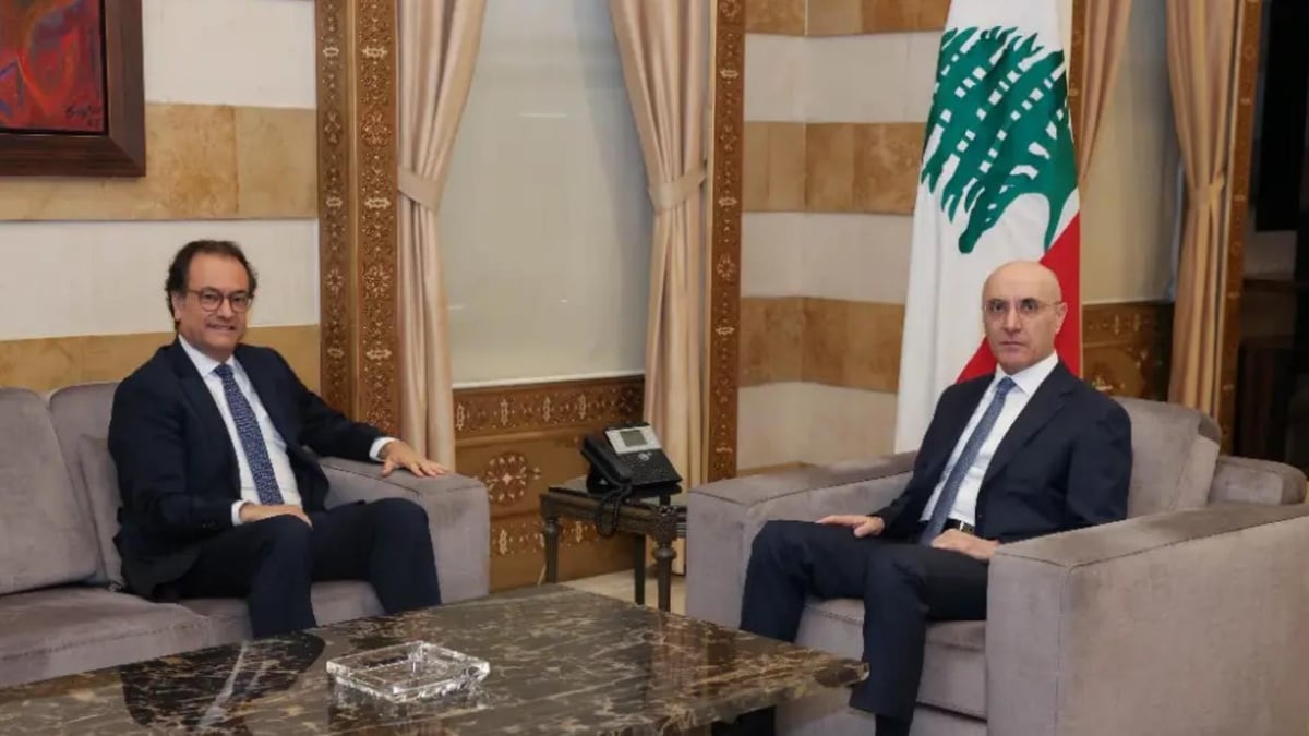 الحجّار بحث مع سفير لبنان في فرنسا في أوضاع الجالية
