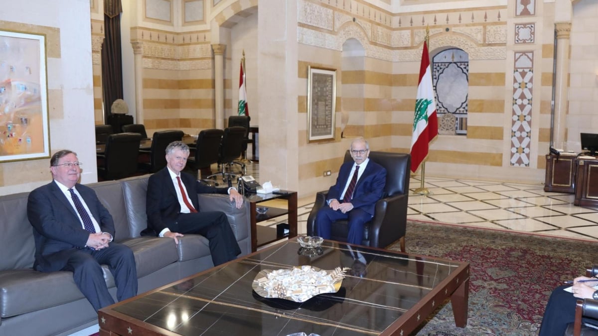 Salim discute avec le conseiller en sécurité nationale britannique des efforts visant à mettre fin à la guerre dans la région