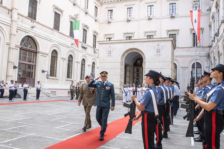 El jefe del ejército libanés concluye su visita a Italia