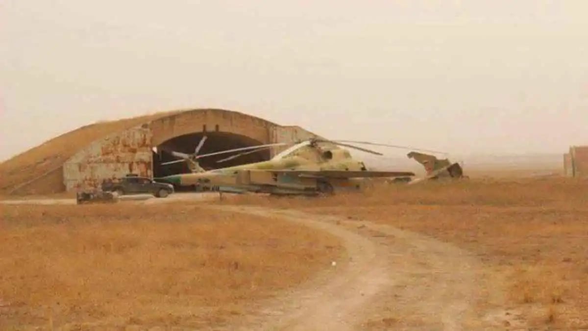 Rapports : Des frappes inconnues ciblent l'aéroport militaire d'Abu Zuhur en Syrie