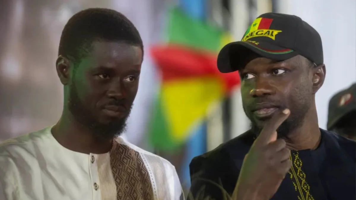 Sonko impulsa cinco proyectos de ley para enfrentar a Faye en Senegal