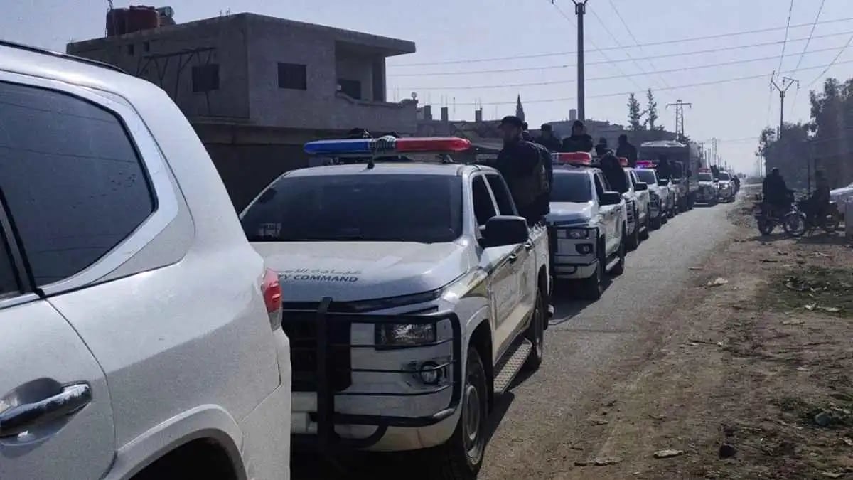 Clashes between armed fighters and Syrian security forces in 'Inkhil' in Daraa countryside