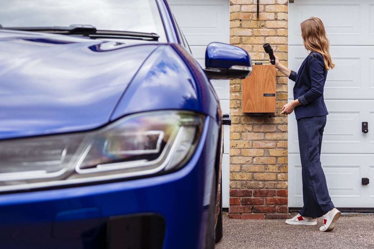 EV Battery Replacement: Five Warning Signs Drivers Should Watch For