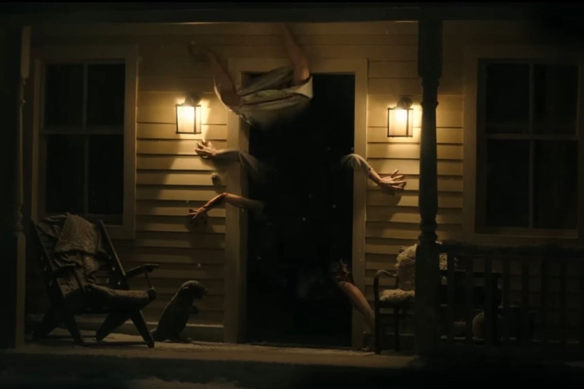 Footage shows how performers built the Resident Evil Merged Monster