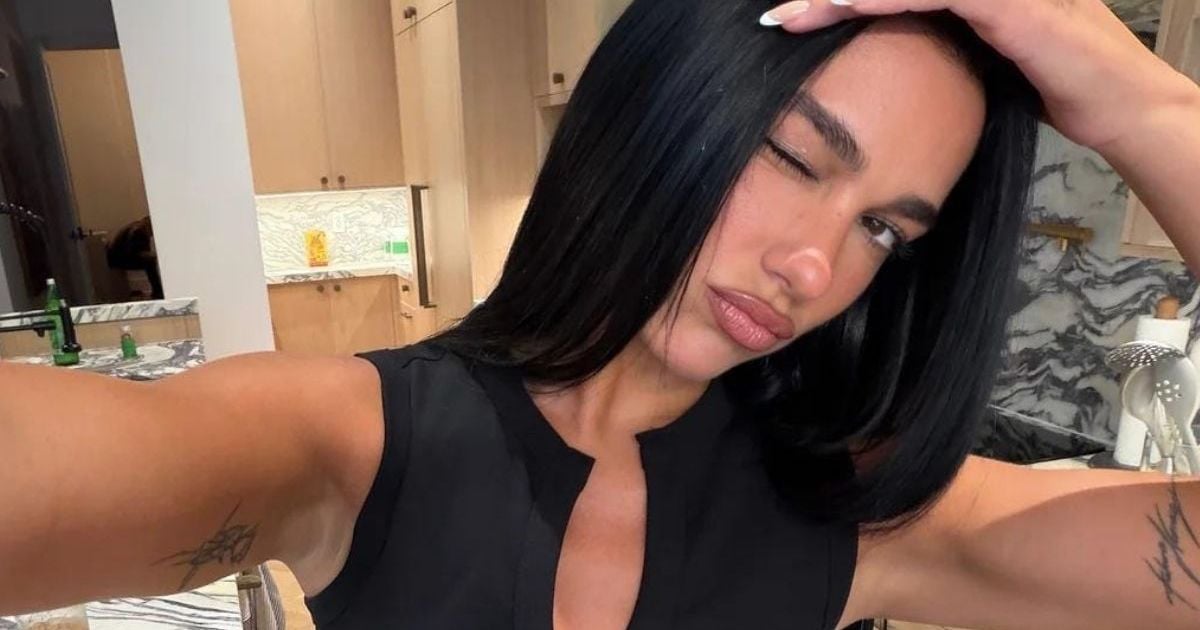 Dua Lipa deslumbra en ópera de Milán con vestido negro transparente y