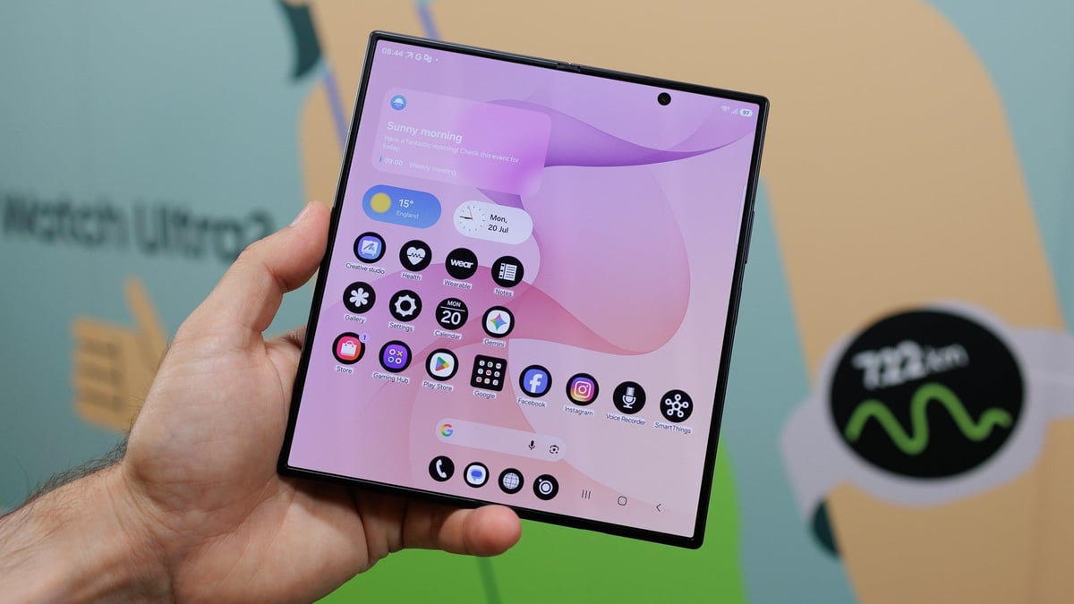 خصم فوري على هاتف Galaxy Z Fold 8 Ultra